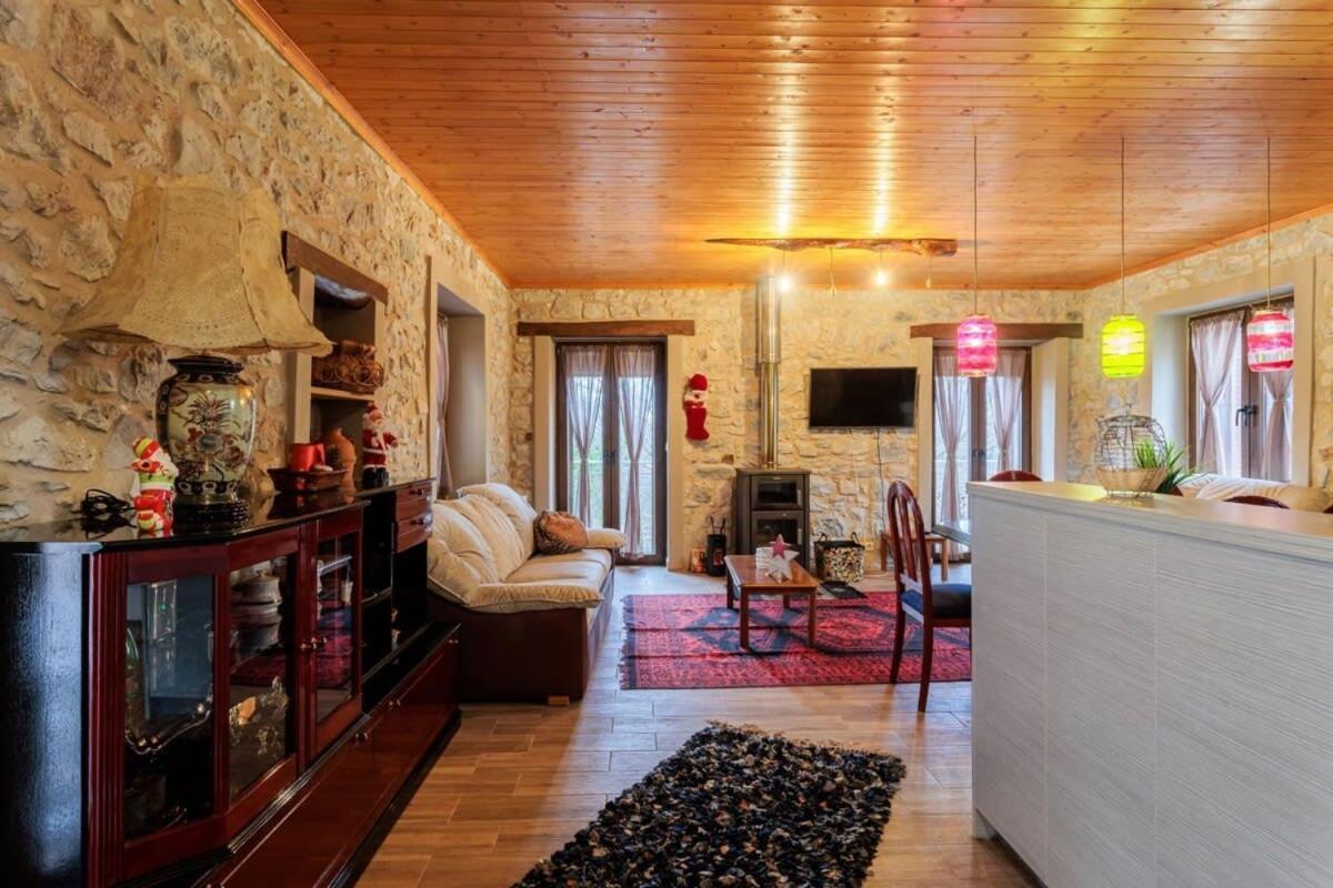 Arcadia Getaway - Levidi Sani 11 Suite Dış mekan fotoğraf
