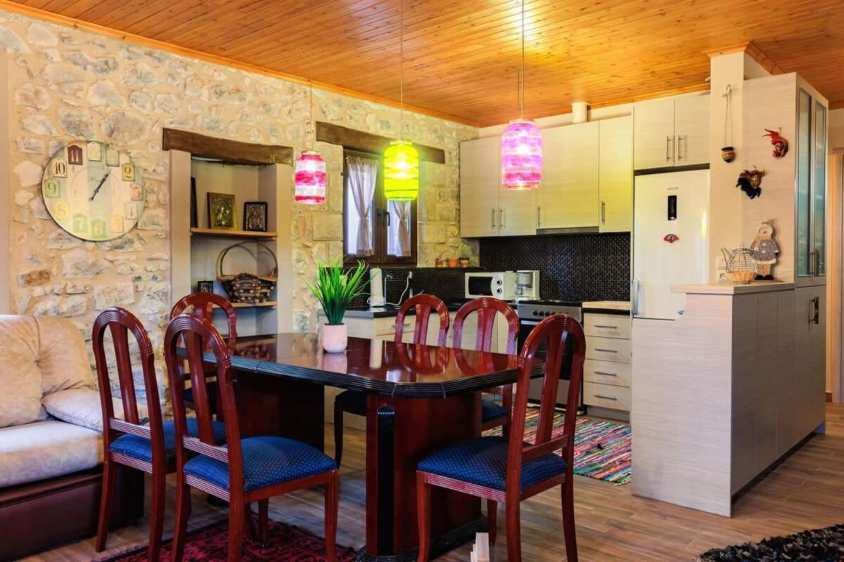 Arcadia Getaway - Levidi Sani 11 Suite Dış mekan fotoğraf